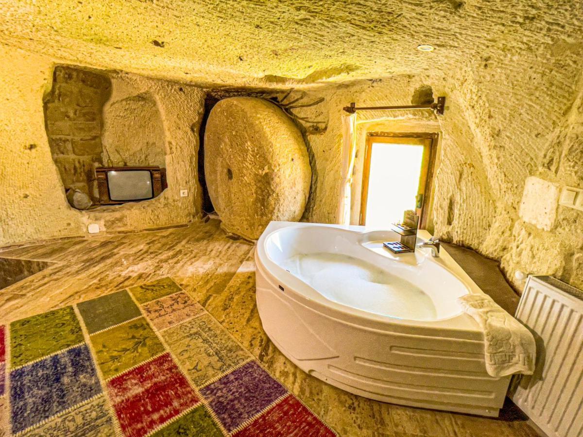 Heritage Cave Suites Ürgüp Bagian luar foto