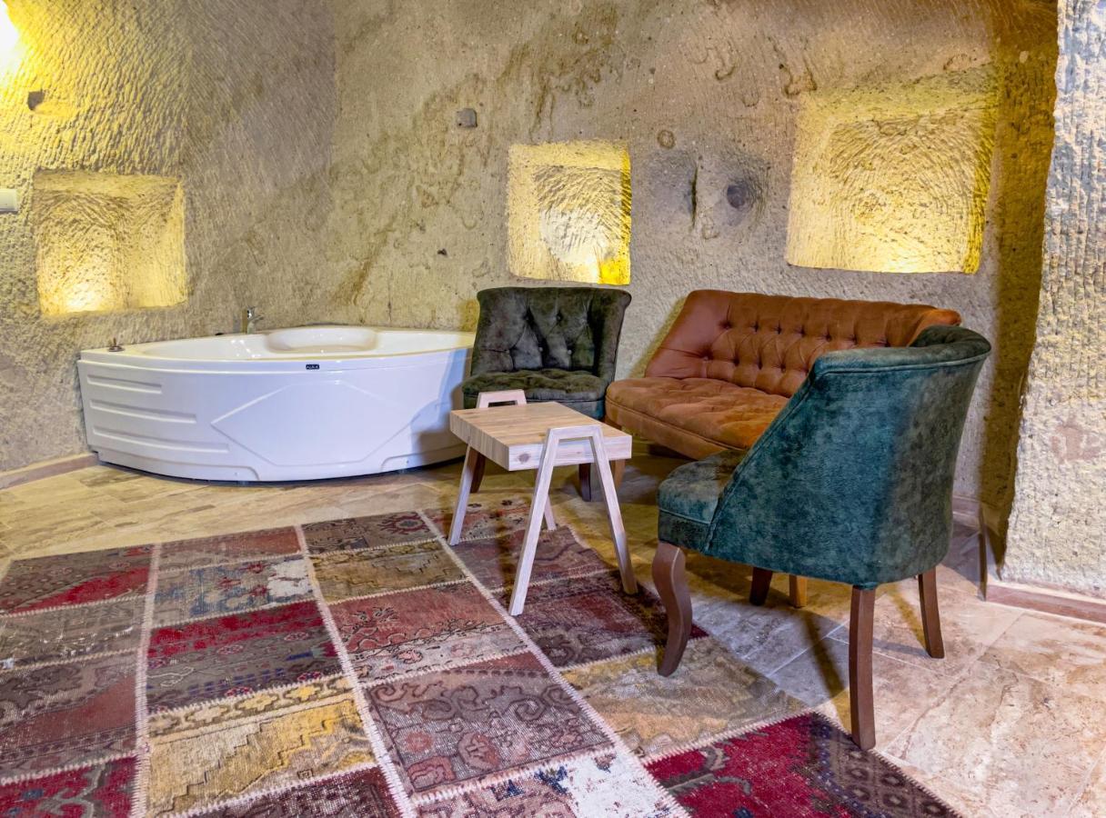 Heritage Cave Suites Ürgüp Bagian luar foto