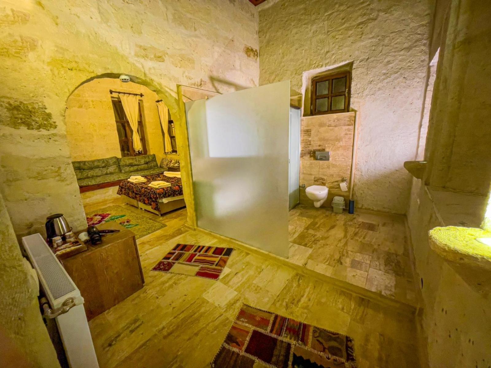 Heritage Cave Suites Ürgüp Bagian luar foto